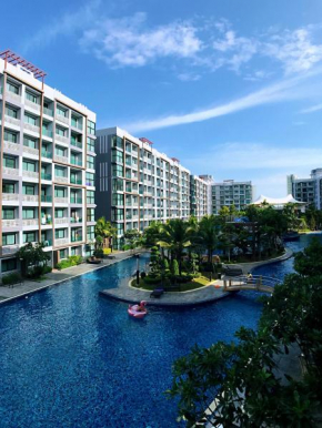 Dusit Grand Park Pool View Room